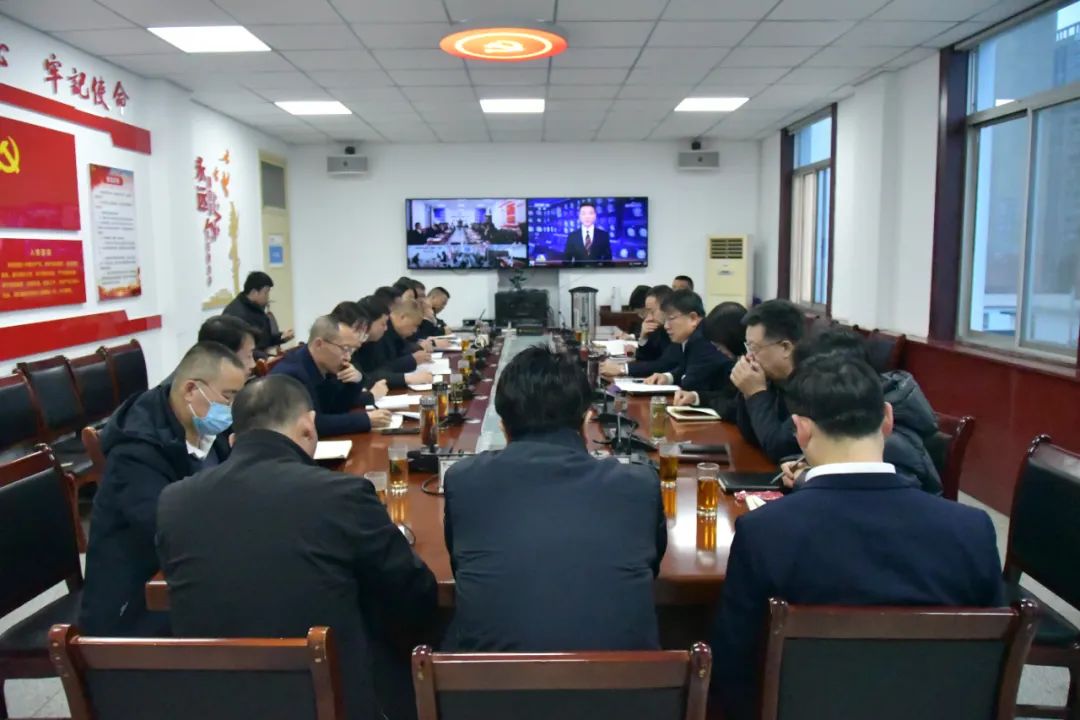 龍鋼集團(tuán)召開(kāi)黨政聯(lián)合周工作例會(huì)