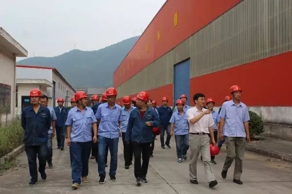 西鋼公司、紅光物流公司全力支援柞水同興軋鋼生產(chǎn)線啟動