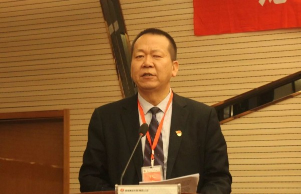 龍鋼集團(tuán)公司召開三屆一次職工（會員）代表大會 暨2018年工作會