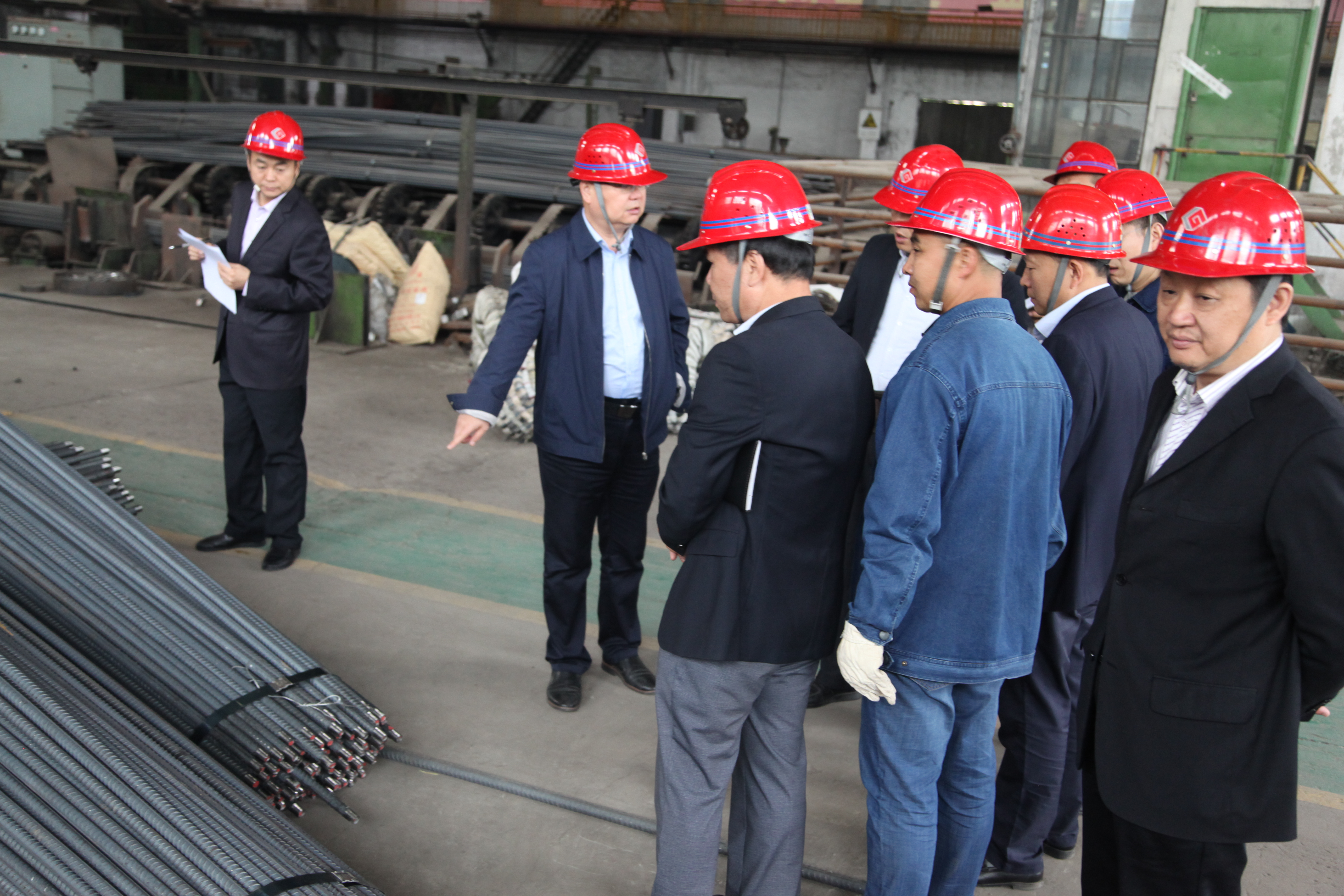 龍鋼集團(tuán)檢查基層單位春檢、安全管理工作