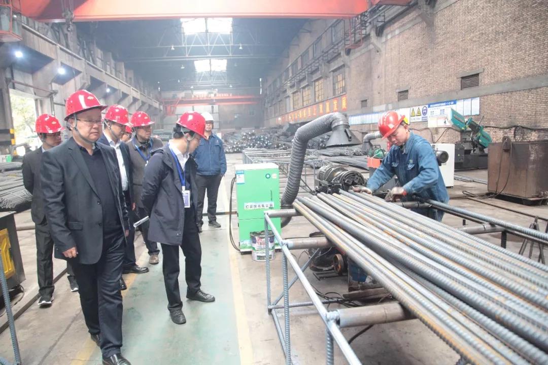 龍鋼集團迎接《混凝土結(jié)構(gòu)用成型鋼筋加工配送中心建設(shè)與管理規(guī)范》團體標(biāo)準(zhǔn)現(xiàn)場評審 龍鋼集團迎接《混凝土結(jié)構(gòu)用成型鋼筋加工配送中心建設(shè)與管理規(guī)范》團體標(biāo)準(zhǔn)現(xiàn)場評審
