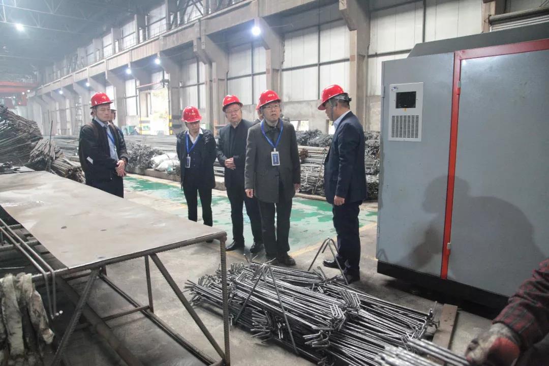 龍鋼集團迎接《混凝土結(jié)構(gòu)用成型鋼筋加工配送中心建設(shè)與管理規(guī)范》團體標(biāo)準(zhǔn)現(xiàn)場評審 龍鋼集團迎接《混凝土結(jié)構(gòu)用成型鋼筋加工配送中心建設(shè)與管理規(guī)范》團體標(biāo)準(zhǔn)現(xiàn)場評審