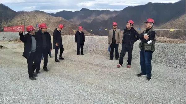 陜西省應(yīng)急管理廳組織專家對(duì)大西溝礦業(yè)公司二級(jí)安全生產(chǎn)標(biāo)準(zhǔn)化進(jìn)行評(píng)審 陜西省應(yīng)急管理廳組織專家對(duì)大西溝礦業(yè)公司二級(jí)安全生產(chǎn)標(biāo)準(zhǔn)化進(jìn)行評(píng)審