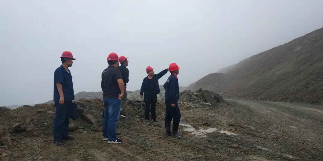 中國有色西安勘察設(shè)計(jì)研究院技術(shù)人員來大西溝進(jìn)行技術(shù)交流指導(dǎo)