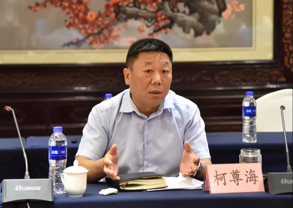 龍鋼集團(tuán)三家雙管單位召開“黨建領(lǐng)航、班子引領(lǐng)，干部走在前列”領(lǐng)導(dǎo)班子“三基三對標(biāo)” 工作述職會