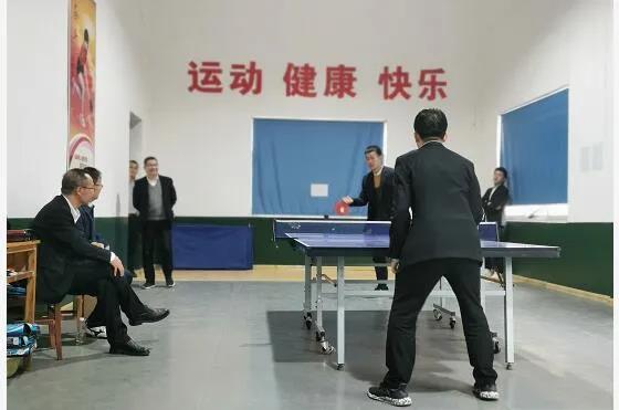 龍鋼集團(tuán)機(jī)關(guān)、鋼加公司舉辦職工乒乓球賽
