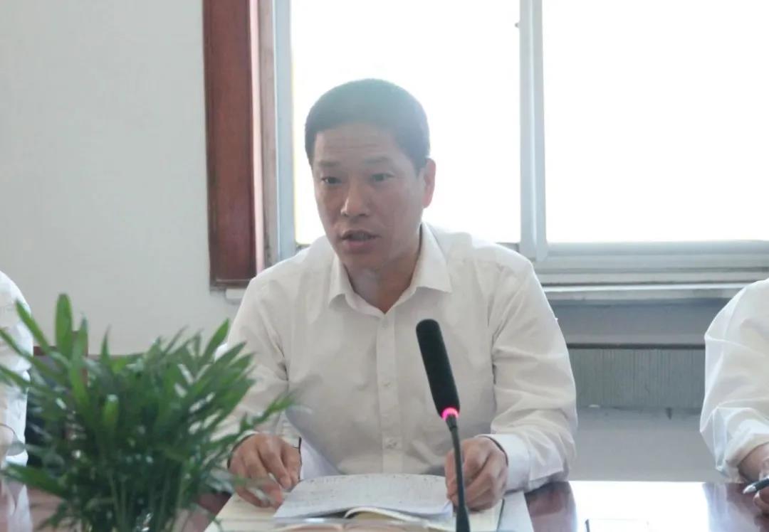 龍鋼集團(tuán)公司黨委召開5月份黨群工作例會 龍鋼集團(tuán)公司黨委召開5月份黨群工作例會